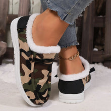 Load image into Gallery viewer, Fuzzy Camouflage Round Toe Boots
