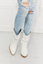 Load image into Gallery viewer, MMShoes Better in Texas Scrunch Cowboy Boots in White
