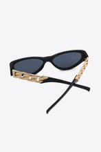 Load image into Gallery viewer, Chain Detail Temple Cat Eye Sunglasses
