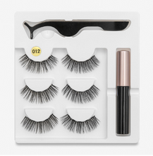 Load image into Gallery viewer, A Pair Of False Eyelashes With Magnets In Fashion
