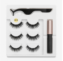 Load image into Gallery viewer, A Pair Of False Eyelashes With Magnets In Fashion
