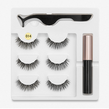 Load image into Gallery viewer, A Pair Of False Eyelashes With Magnets In Fashion
