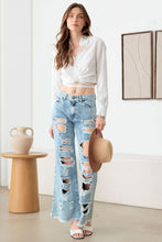 Load image into Gallery viewer, Litz La Distressed Frayed Hem Flare Jeans
