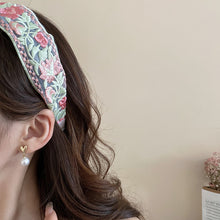 Load image into Gallery viewer, Acrylic Flower Embroidered Headband
