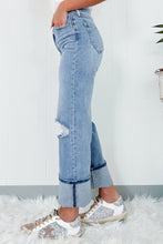 Load image into Gallery viewer, Distressed Straight Jeans with Pockets
