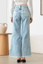 Load image into Gallery viewer, Litz La Distressed Frayed Hem Flare Jeans
