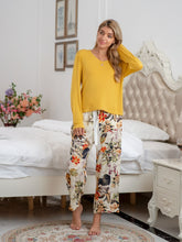 Load image into Gallery viewer, Round Neck Top and Printed Pants Lounge Set
