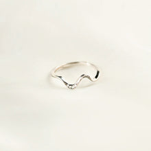 Load image into Gallery viewer, 925 Sterling Silver Inlaid Zircon Wave Shape Ring
