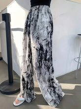 Load image into Gallery viewer, Printed Wide Leg Pants
