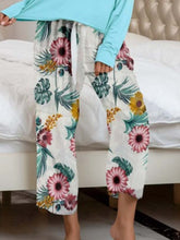 Load image into Gallery viewer, Round Neck Top and Printed Pants Lounge Set
