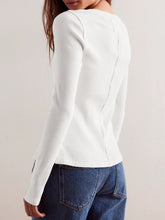 Load image into Gallery viewer, Ribbed Round Neck Long Sleeve Top
