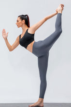 Load image into Gallery viewer, Breathable Wide Waistband Active Leggings with Pockets
