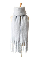 Load image into Gallery viewer, Fringe Detail Polyester Scarf
