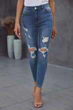 Load image into Gallery viewer, Baeful Vintage Skinny Ripped Jeans
