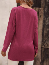 Load image into Gallery viewer, V-Neck Long Sleeve Slit Top
