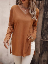 Load image into Gallery viewer, V-Neck Long Sleeve Slit Top
