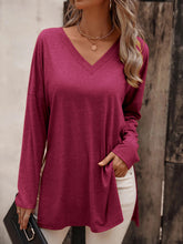 Load image into Gallery viewer, V-Neck Long Sleeve Slit Top
