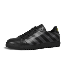 Load image into Gallery viewer, Black Leather Di Calfskin Sneaker
