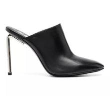 Load image into Gallery viewer, Black Leather Di Calfskin Pump
