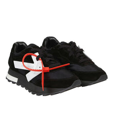 Load image into Gallery viewer, Black Leather Di Calfskin Sneaker
